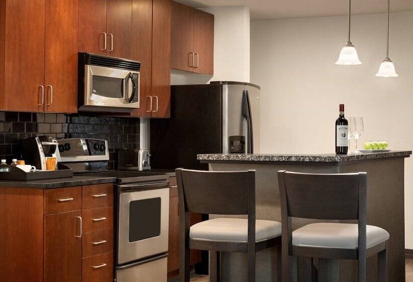 Suite com Varanda, Twelve Midtown, Marriott Autograph Collection