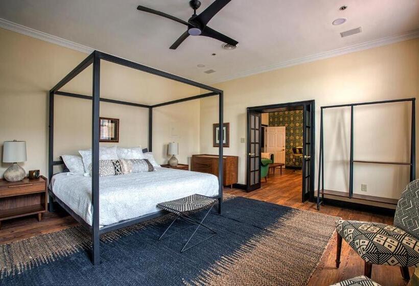 带大床的复式套间, The Union