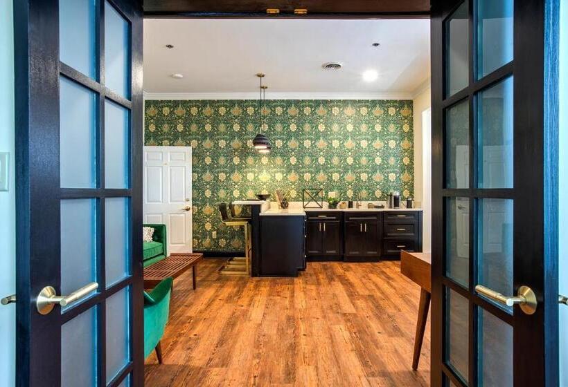 带大床的复式套间, The Union