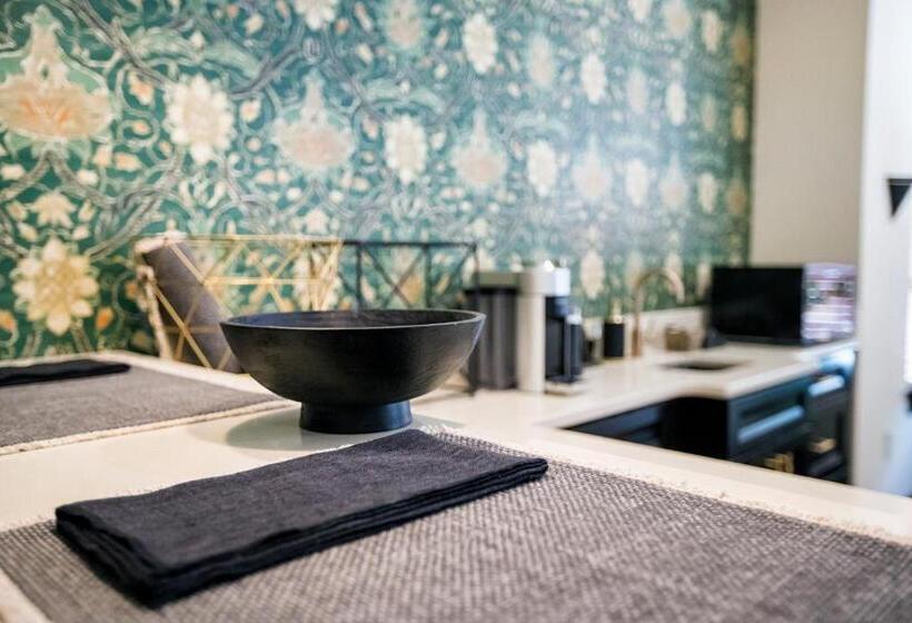 带大床的复式套间, The Union