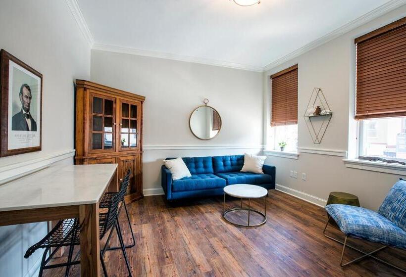 豪华套房, The Union