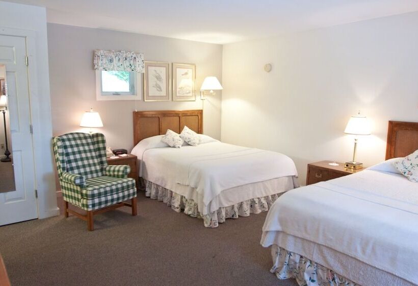 带2个双人床的标准工作室, Mount Battie Inn