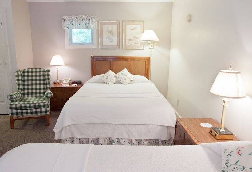 带2个双人床的标准工作室, Mount Battie Inn