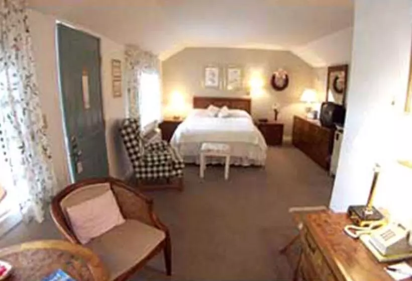 スタンダードルーム, Mount Battie Inn