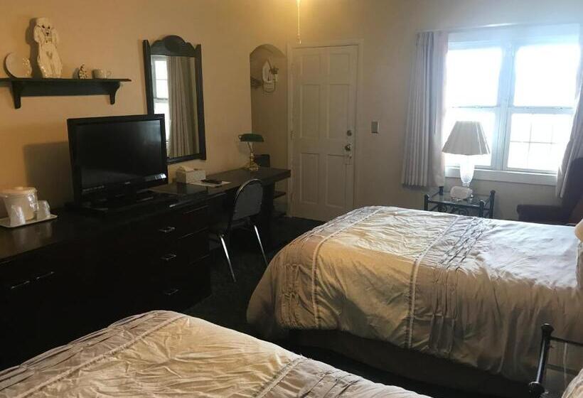 חדר סטנדרט, Longhouse Lodge Motel