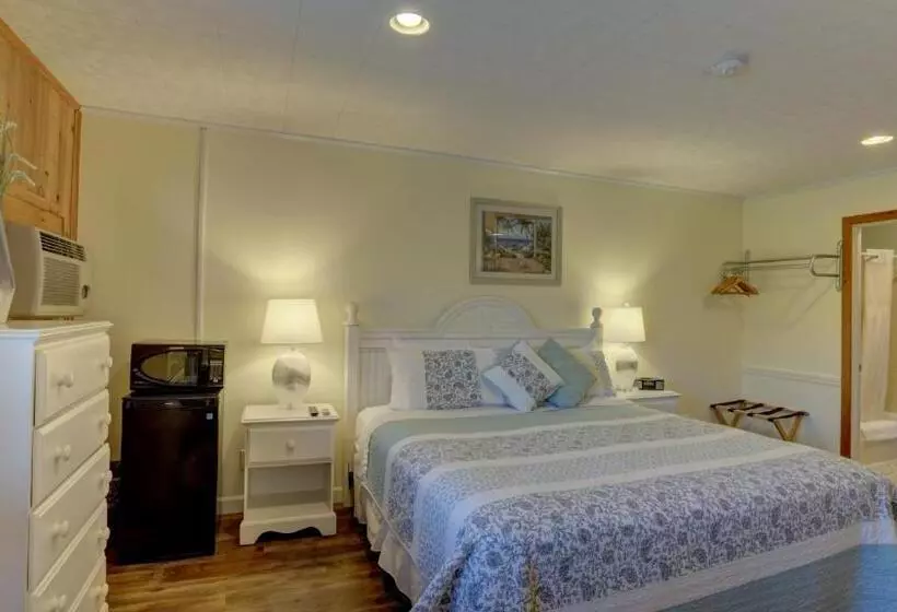 キングサイズベッドのデラックスルーム, Cape Pines Motel