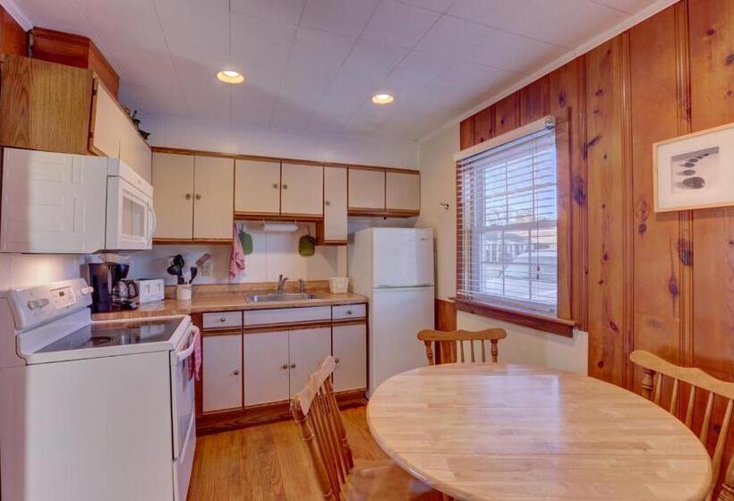 Люкс Deluxe 2 Спальни, Cape Pines Motel