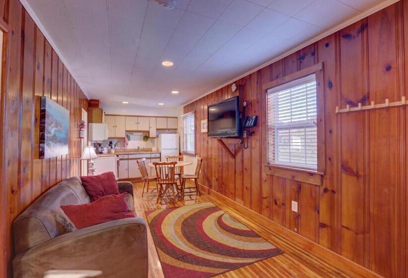 豪华两卧套房, Cape Pines Motel