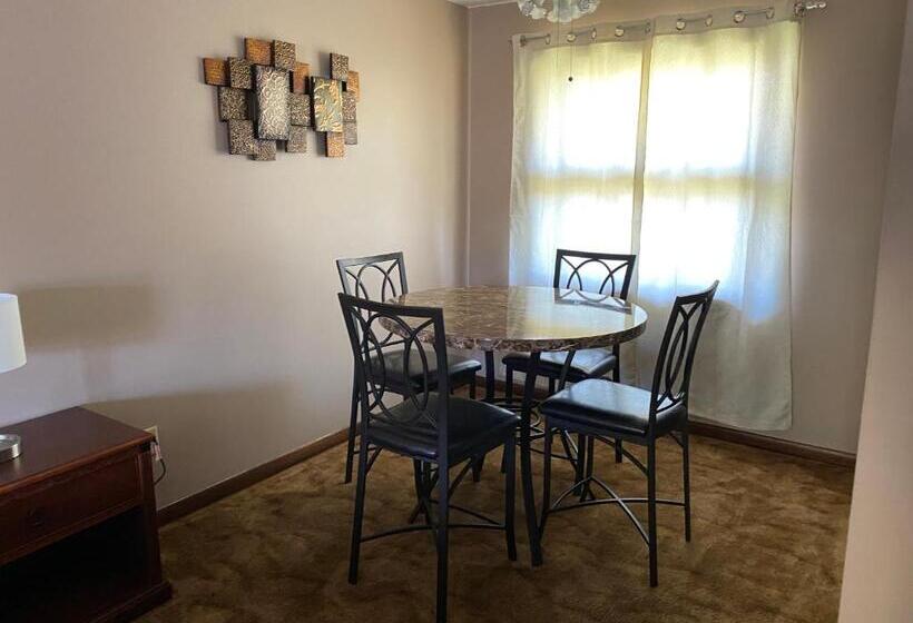 Люкс 2 Спальни, Diamond Motel  Abilene
