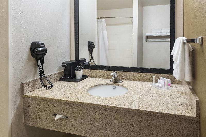 스탠다드 룸 킹사이즈 침대, Fairfield Inn & Suites Marianna
