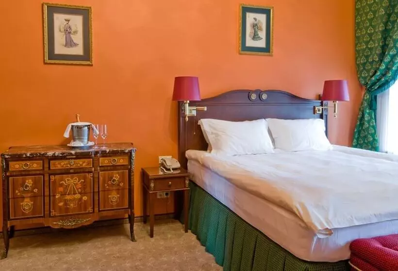 سوییت جونیور, Gallery Park Hotel & Spa, A Châteaux & Hôtels Collection