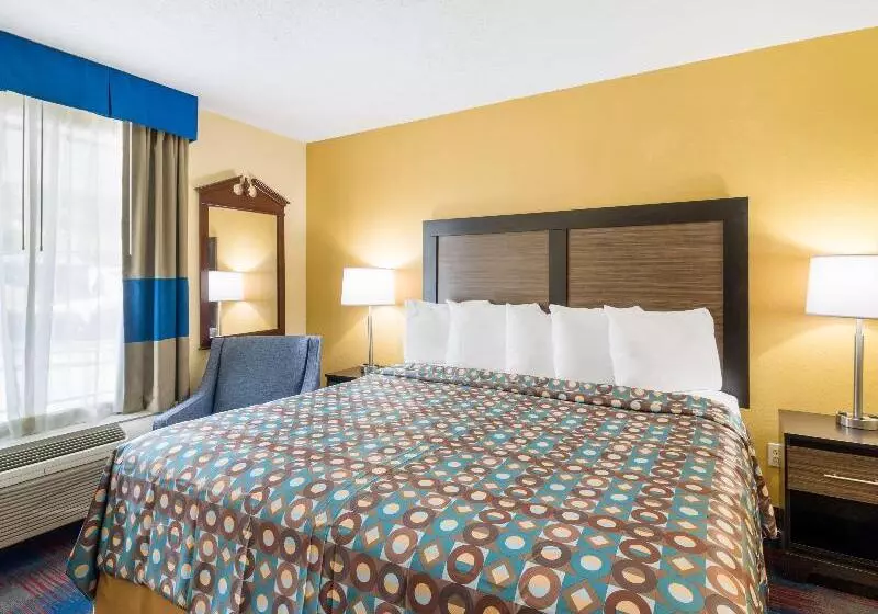 身障者適用キングサイズベッドルーム, Americas Best Value Inn Clayton