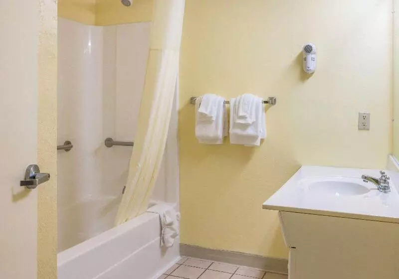 身障者適用スタンダードルーム, Americas Best Value Inn Clayton