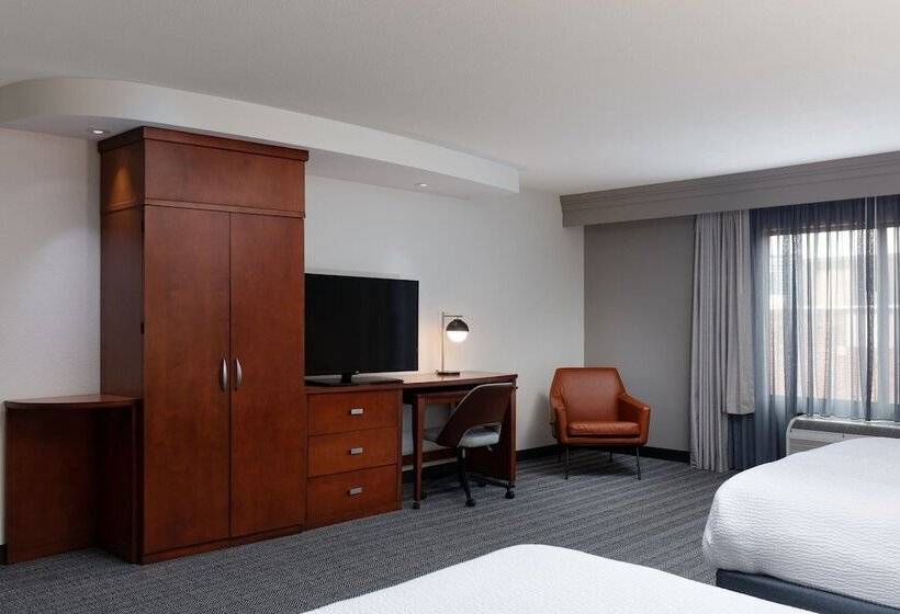 Номер Стандарт 2 Двуспальные Кровати, Courtyard By Marriott Wichita At Old Town