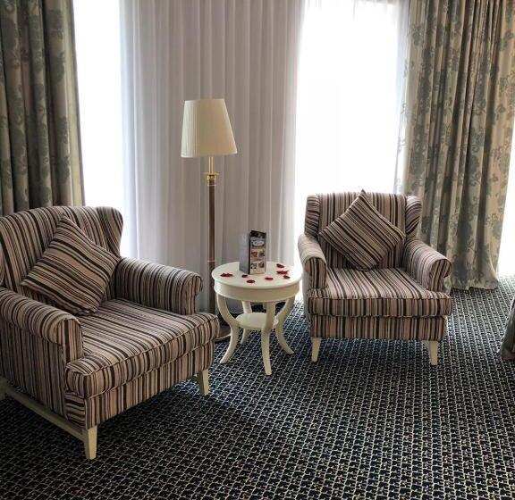 سوئیت پریمیوم, Kazzhol Hotel Astana