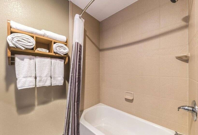 Номер Deluxe, La Quinta By Wyndham Tulsa   Catoosa