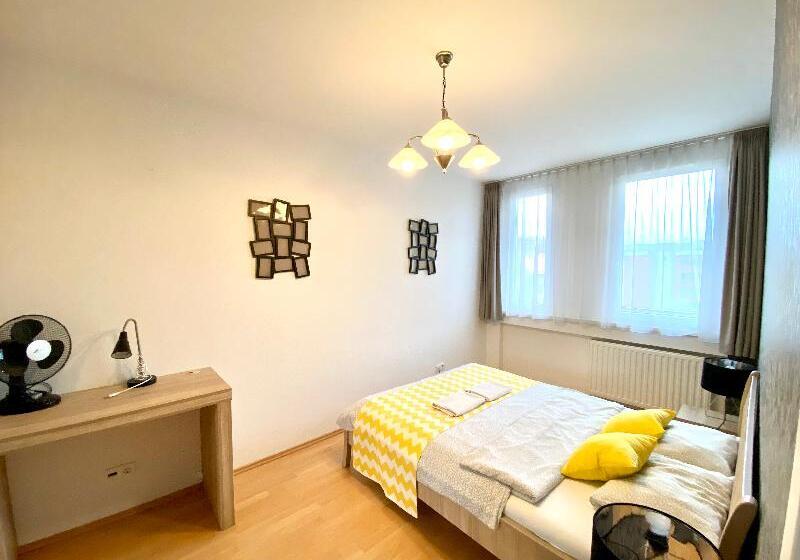 غرفة قياسية سرير كينج, La Quinta By Wyndham Tulsa   Catoosa