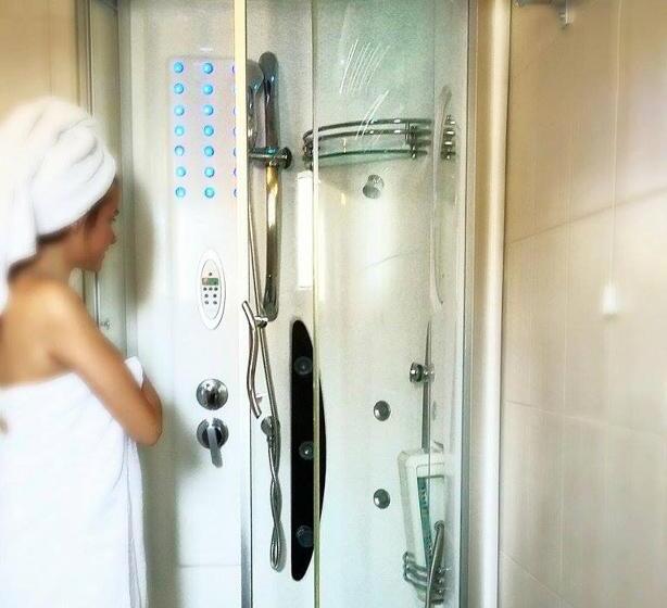 スタンダードルーム, Oasis