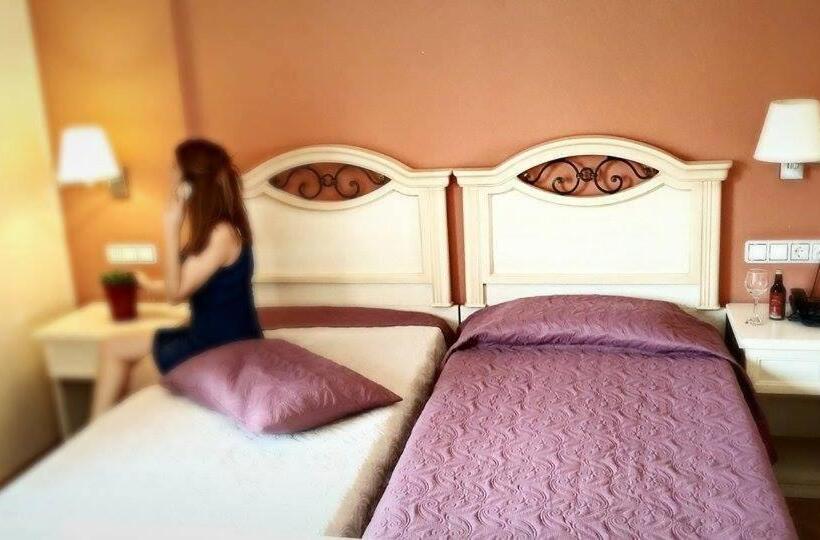 スタンダードルーム, Oasis