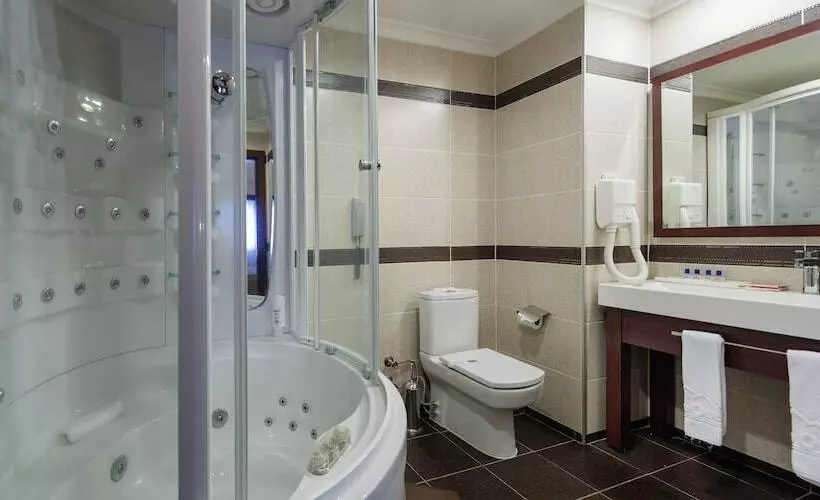 Standard Room, Palan