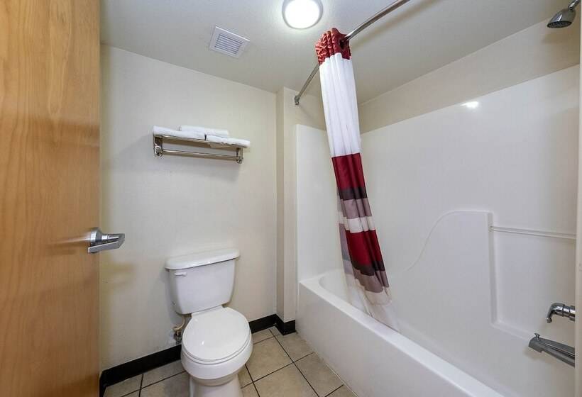 غرفة ديلوكس, Red Roof Inn & Suites Biloxi   Ocean Springs