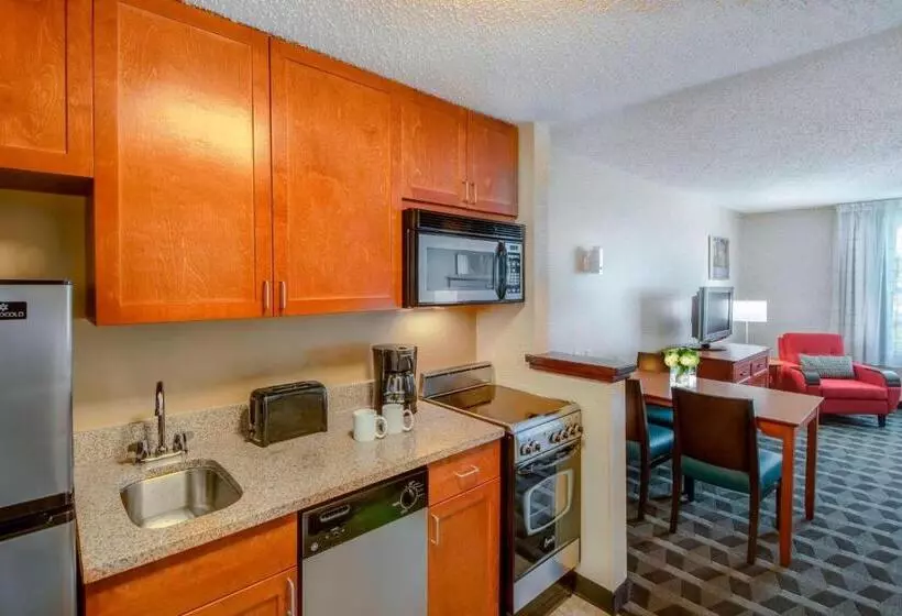 キングサイズベッドのスイートルーム, Towneplace Suites By Marriott Baltimore Bwi Airport