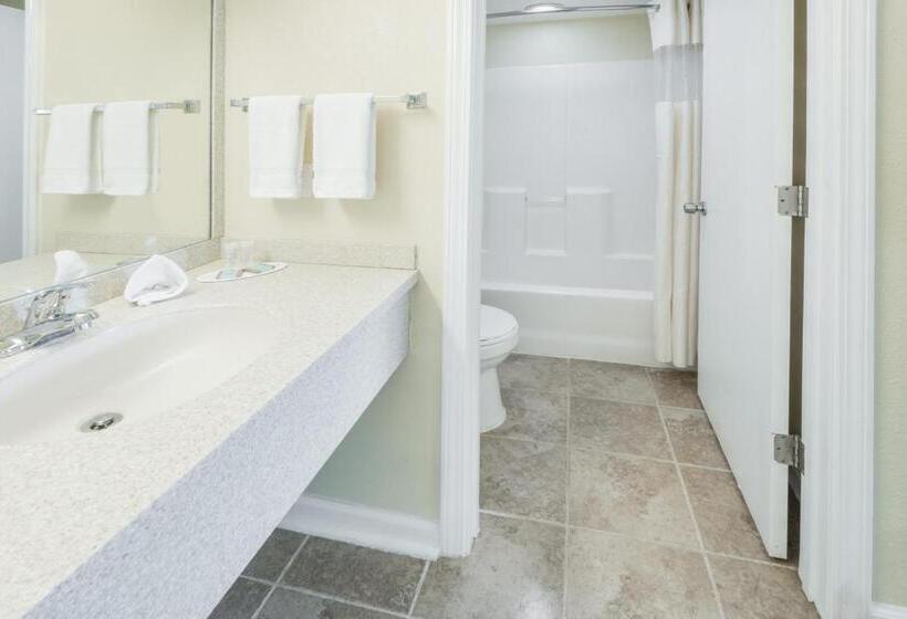 套房, Grove City Travel Inn Columbus South