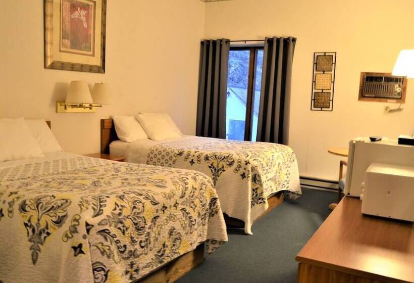 ２ダブルベッドのスタンダードルーム, Lake Ontario Motel & Inn