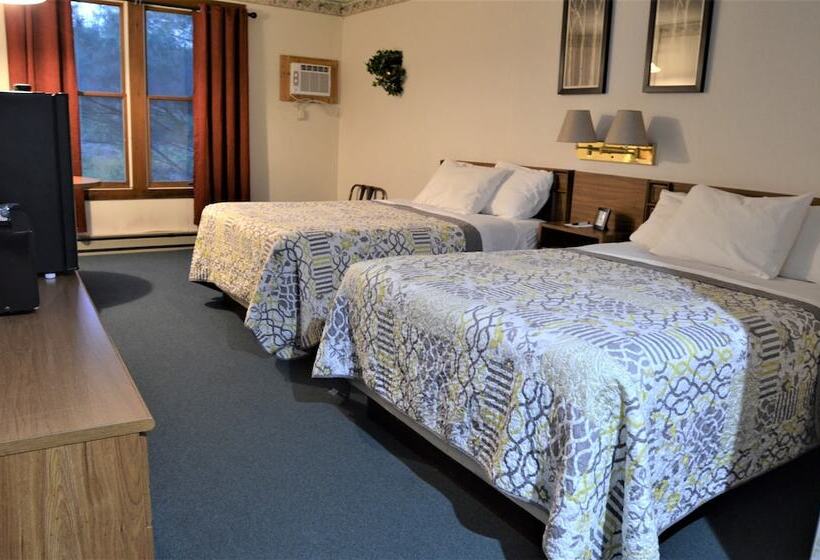２ダブルベッドのスタンダードルーム, Lake Ontario Motel & Inn