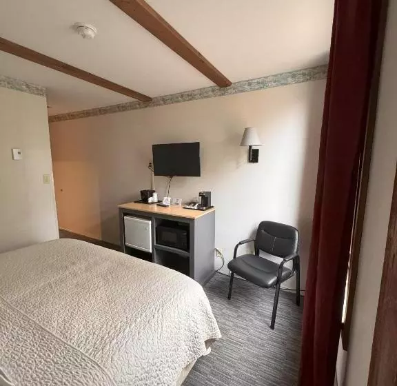キングサイズベッドのスタンダードルーム, Lake Ontario Motel & Inn