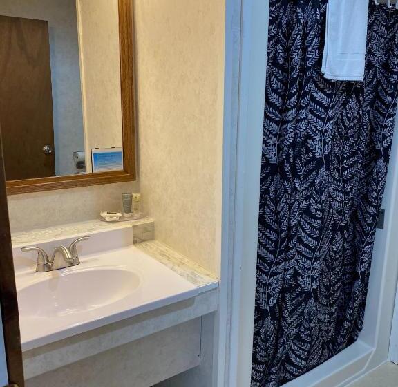 身障者適用スタンダードルーム, Lake Ontario Motel & Inn