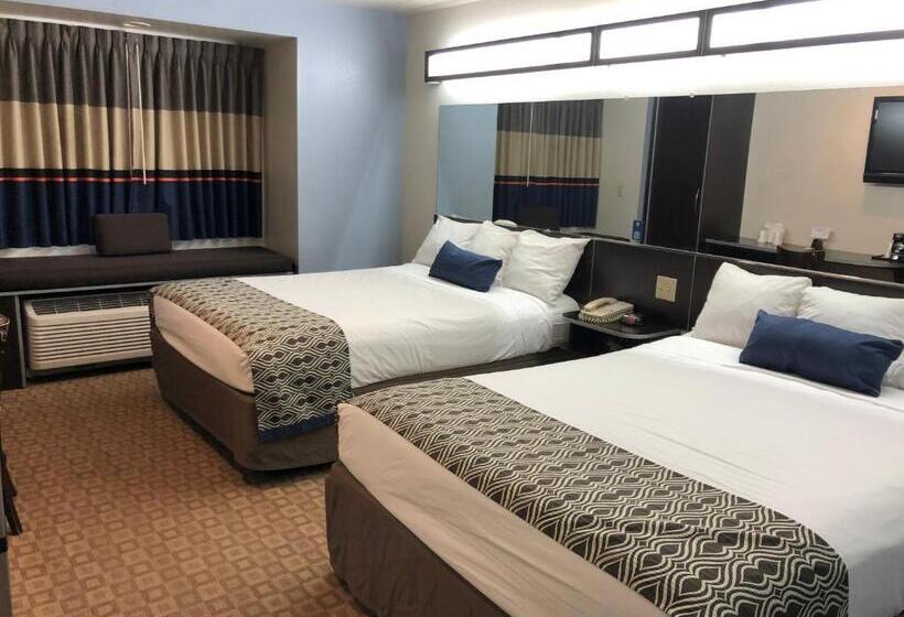Номер Стандарт Адаптированный для Инвалидов, Microtel Inn & Suites By Wyndham Klamath Falls