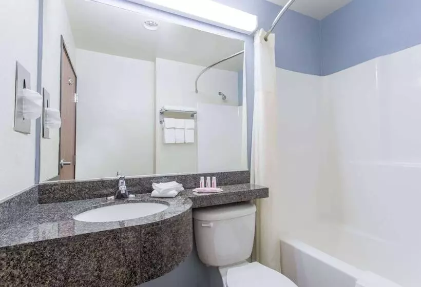 استودیوی لوکس, Microtel Inn & Suites By Wyndham Klamath Falls