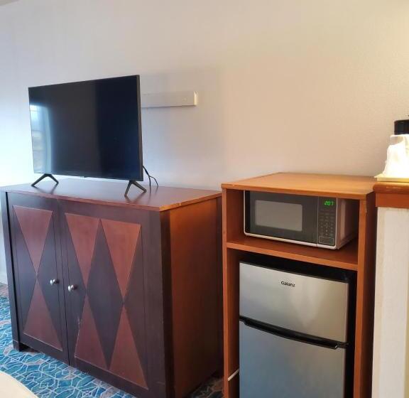 Стандартный Номер Кровать Кинг, Omak Inn