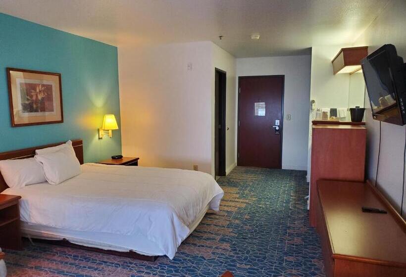 Номер Deluxe, Omak Inn
