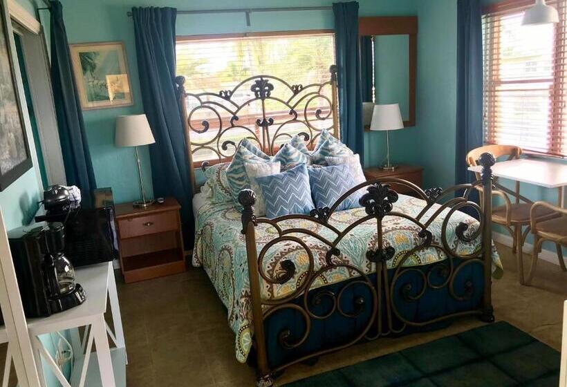 标准间, Ebb Tide Resort