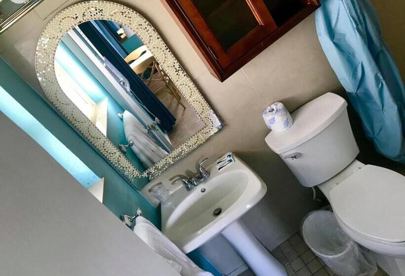 スタンダードルーム, Ebb Tide Resort