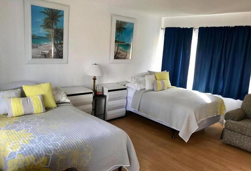 2ダブルベッドのスタンダードルーム, Ebb Tide Resort