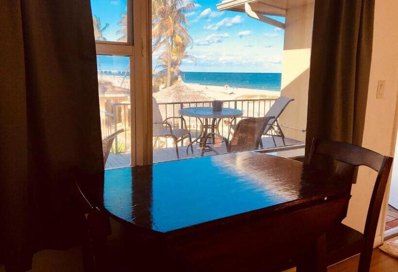 2ダブルベッドのスタンダードルーム, Ebb Tide Resort