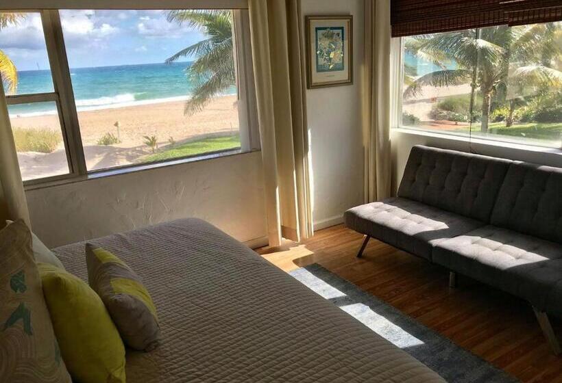 带大床的标准间, Ebb Tide Resort