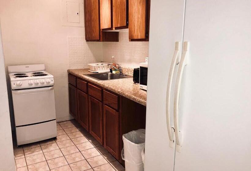 庭の見える1ベッドルームアパートメント, Ebb Tide Resort