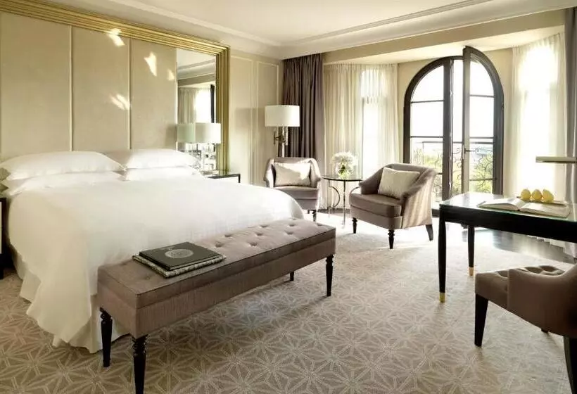 キングサイズベッドのデラックスルーム, Four Seasons Hotel Baku