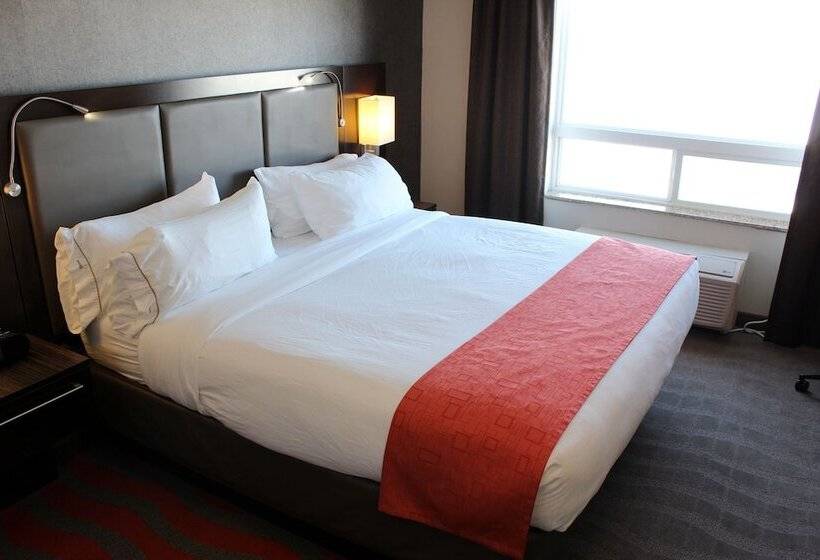 Люкс Адаптированный для Инвалидов, Chateau Inn & Suites Bonnyville