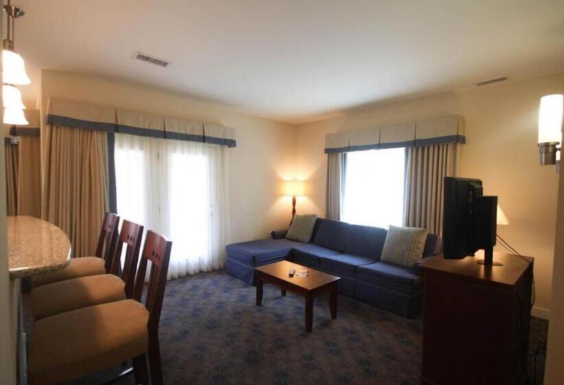 スイート, Charwood Suites