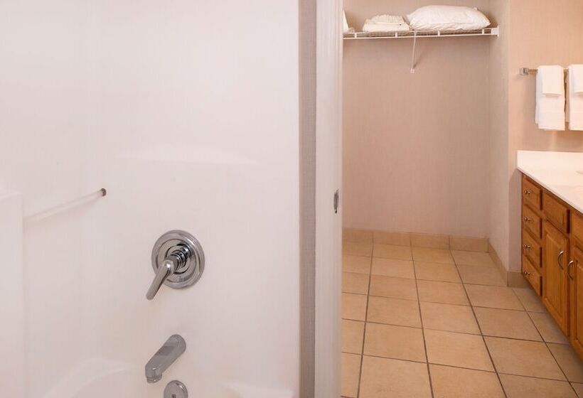 ２ベッドスイートルーム, Charwood Suites