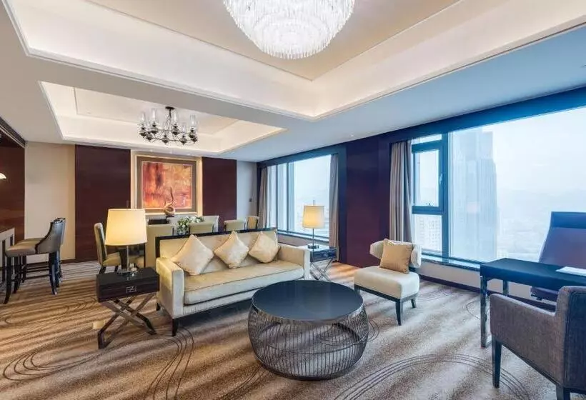 キングサイズベッドのデラックススイート, Crowne Plaza Lanzhou By Ihg