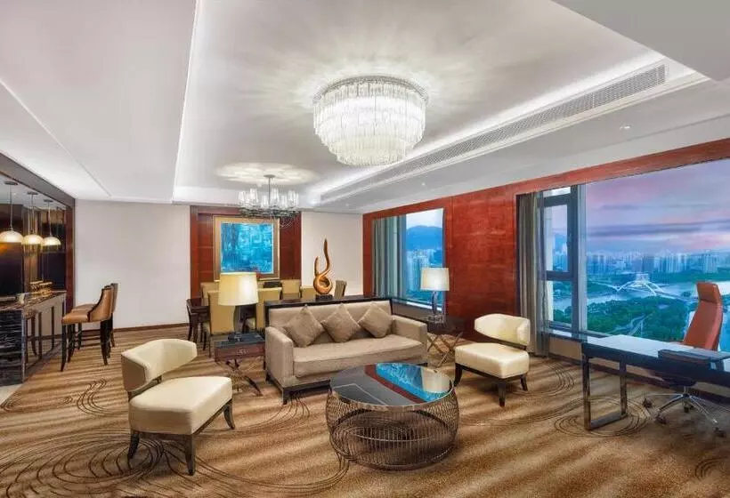 キングサイズベッドのデラックススイート, Crowne Plaza Lanzhou By Ihg