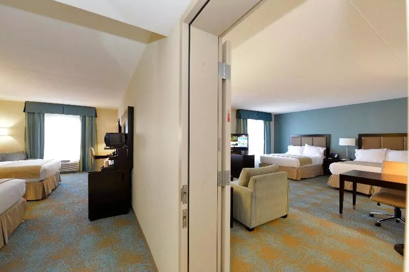 Sviitti, Holiday Inn Express Hotel & Suites Waterloo   St. Jacobs Area, An Ihg