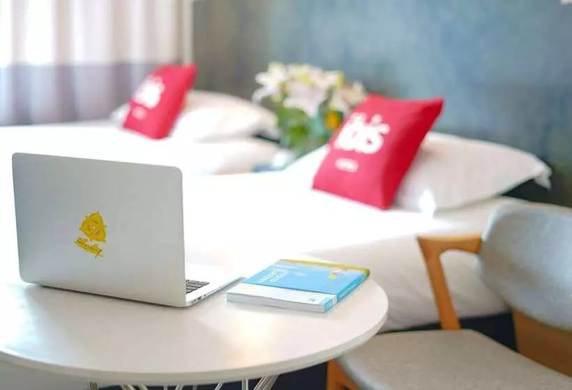 اتاق کلاس بیزنس, Ibis Chengdu Kehua