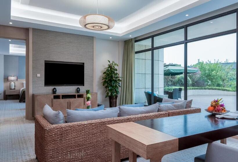Люкс Superior, Intercontinental Heilong Lake By Ihg
